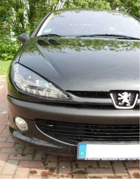 LED Tagfahrlicht Design Scheinwerfer für Peugeot 206 98-02 schwarz